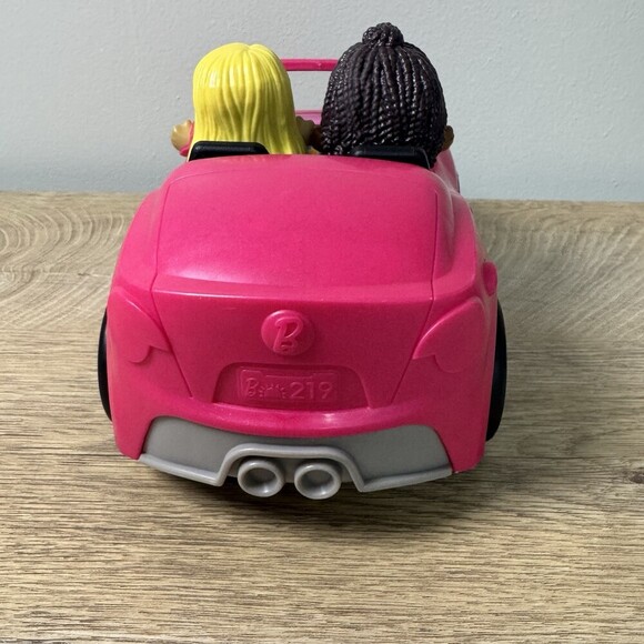 Fisher-Price Little People Barbie 2 Girls & Convertible Pink Car New - Picture 5 of 8